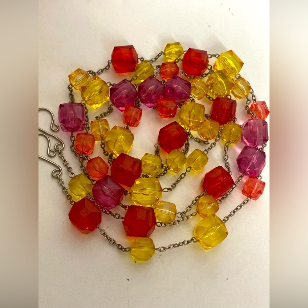 Extra long Tropical color necklace, Faceted lucite squares 78”in - Picture 5 of 9